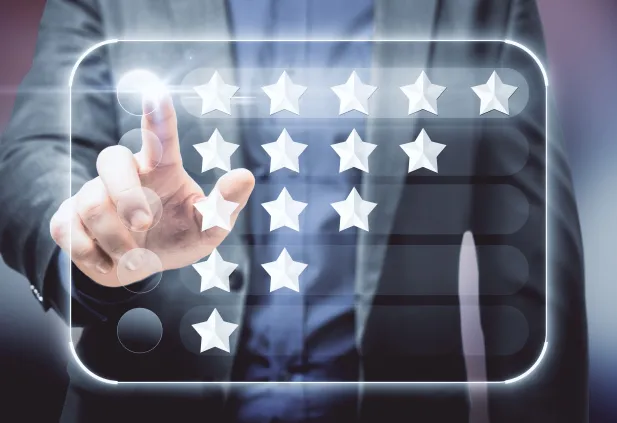 Avis clients et e-réputation : le nouveau bouche-à-oreille numérique