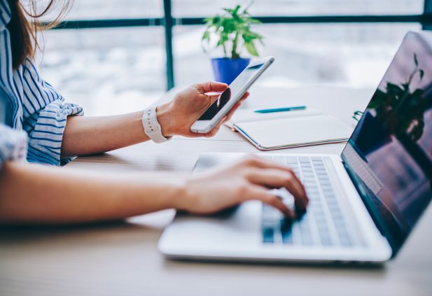 Site web ou réseaux sociaux, que choisir pour mon entreprise ?