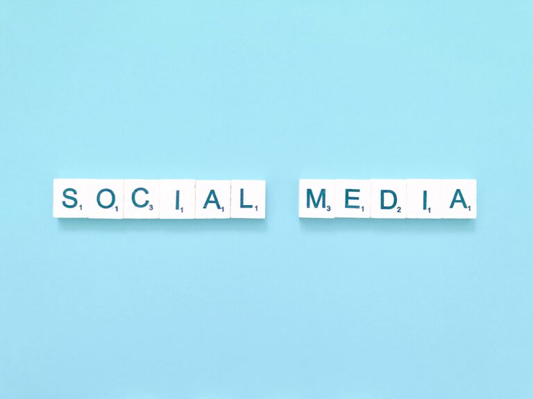 Youlead Agence De Communication Digitale Social Media Typography On Light Blue Background 2026 03 23 23 32 37 Utc